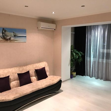 Apartments On Sobornaya,9 - Sotka Nikolayev Ngoại thất bức ảnh